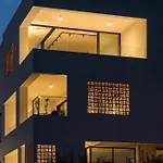 Interlace By Holistays